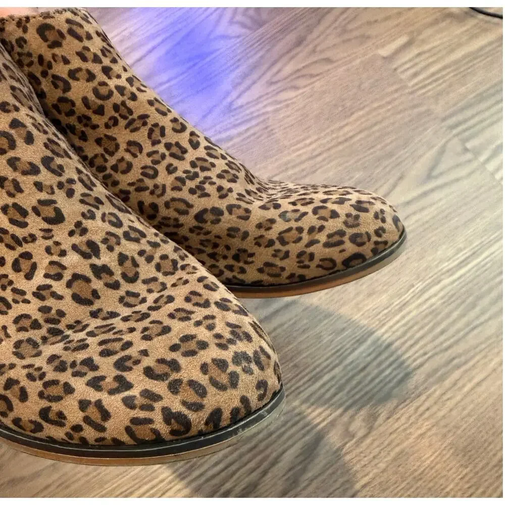 Cat & Jack leopard print